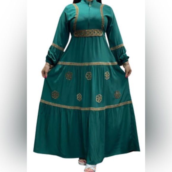 Alatar Dresses & Skirts - Elegant Green Maxi Dress